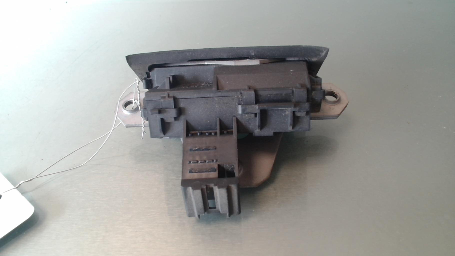 Chiusura centralizzata bagagliaio FORD S-MAX 1 PHASE 1 Diésel - 1