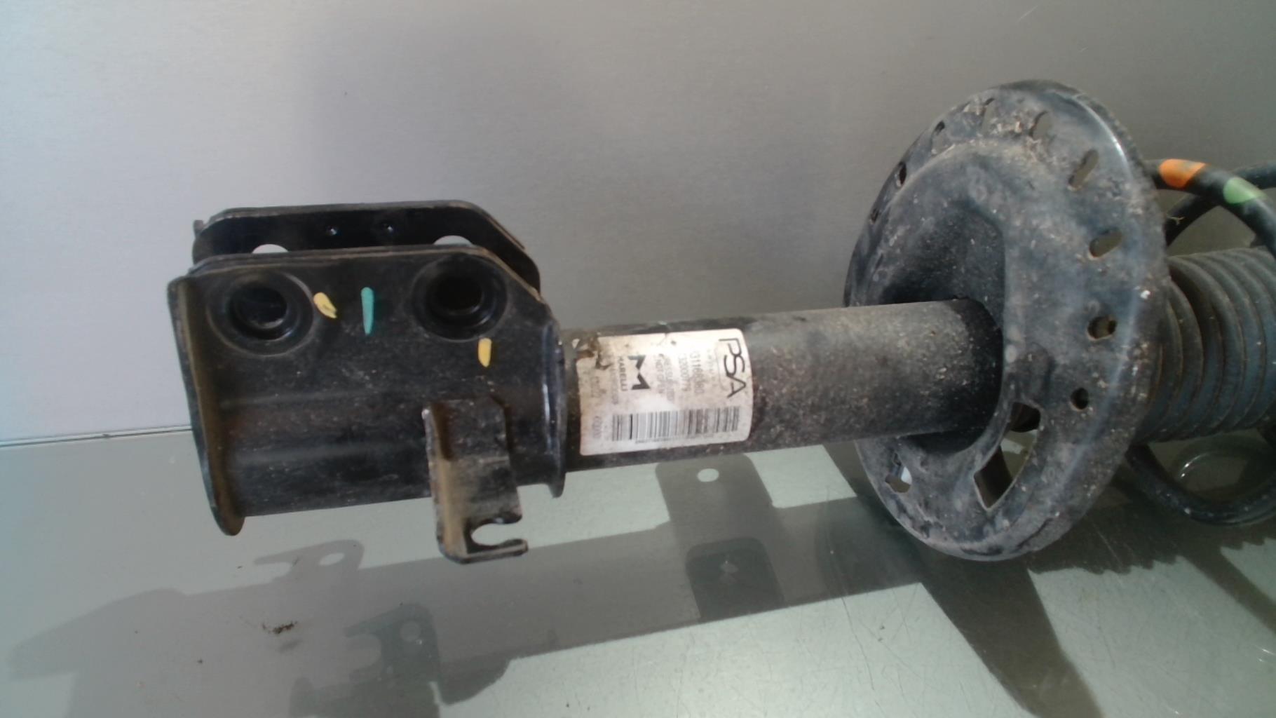 Ammortizzatore anteriore sinistro PEUGEOT 208 2 Gasolina - 1