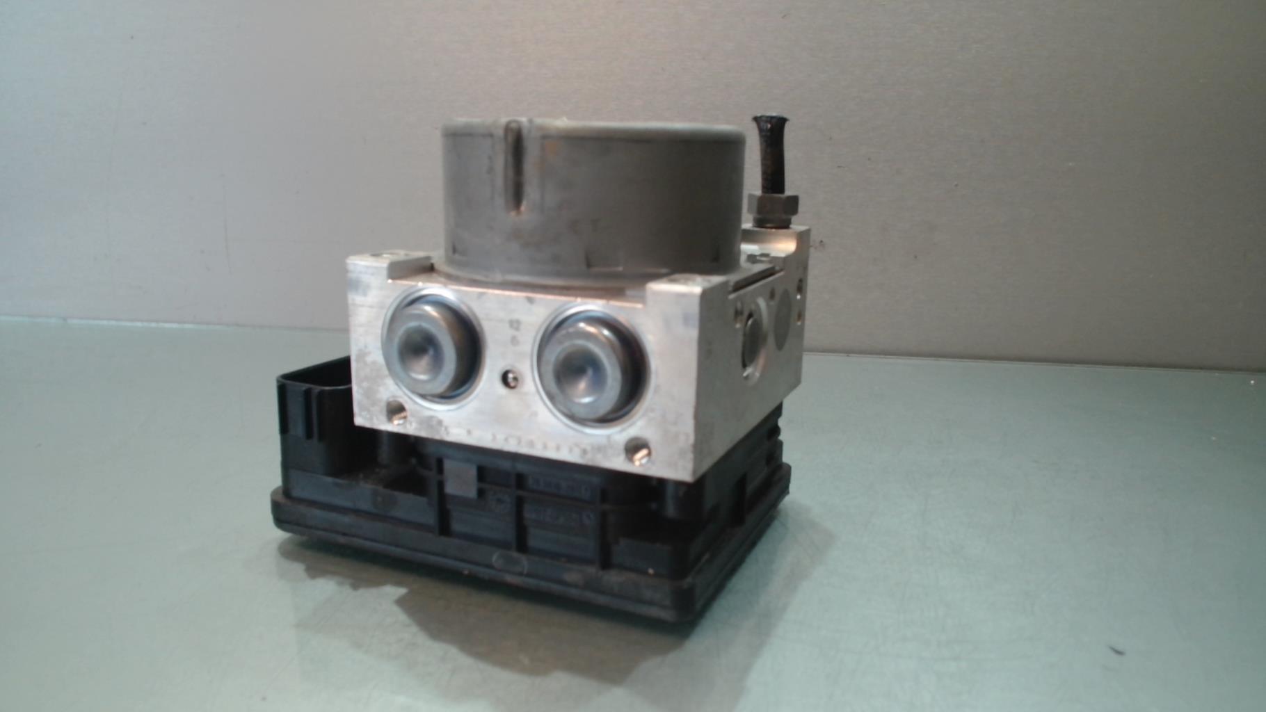 Blocco ABS (antibloccaggio freni) FORD FIESTA 7 PHASE 1 Gasolina - 1