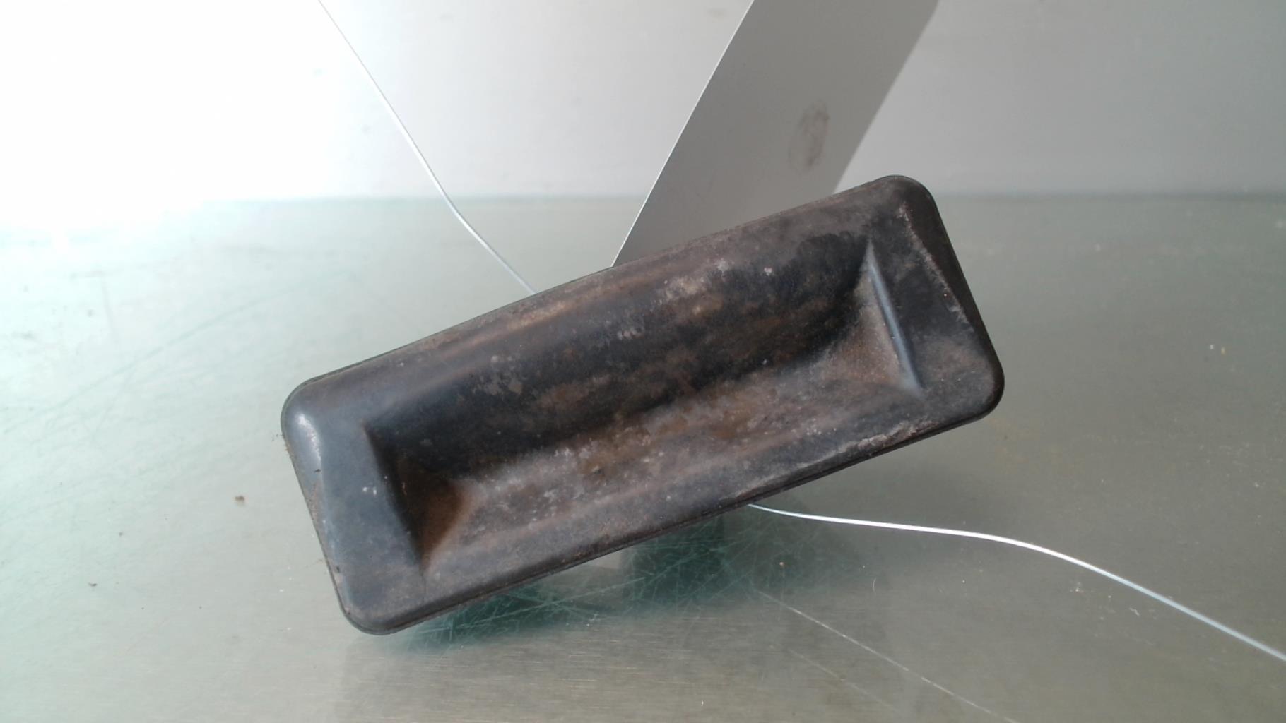 Bouton de coffre AUDI A1 1 PHASE 1 Essence - 1