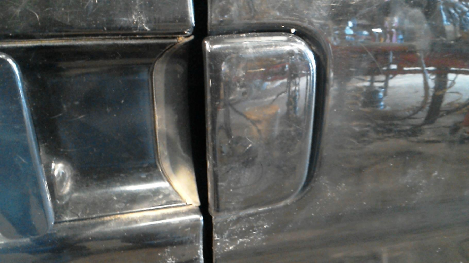 Maniglia portiera anteriore destra CITROEN BERLINGO 1 PHASE 2 Diésel - 1