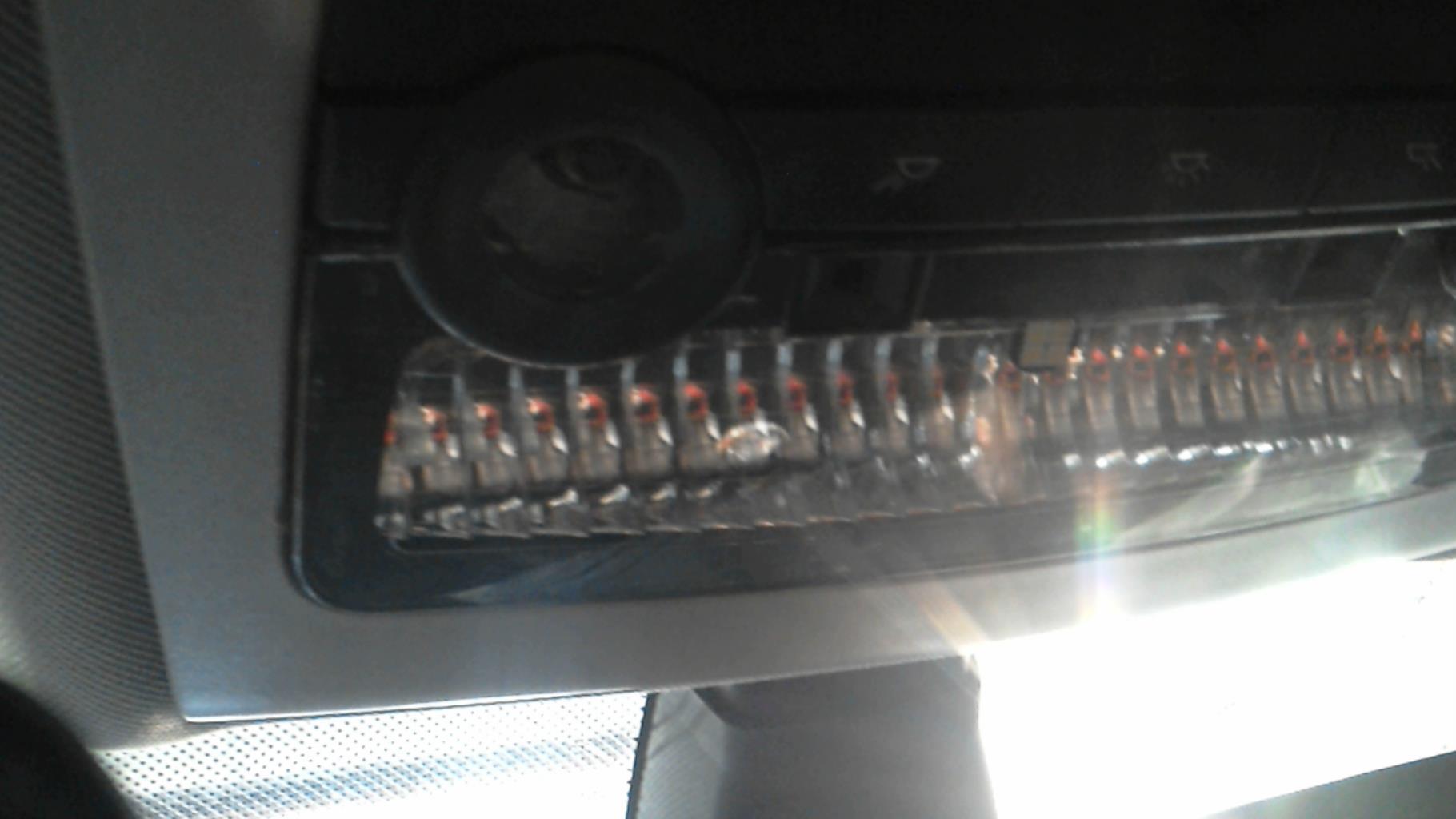 Luce di cortesia BMW SERIE 5 F10 PHASE 1 Diésel - 1