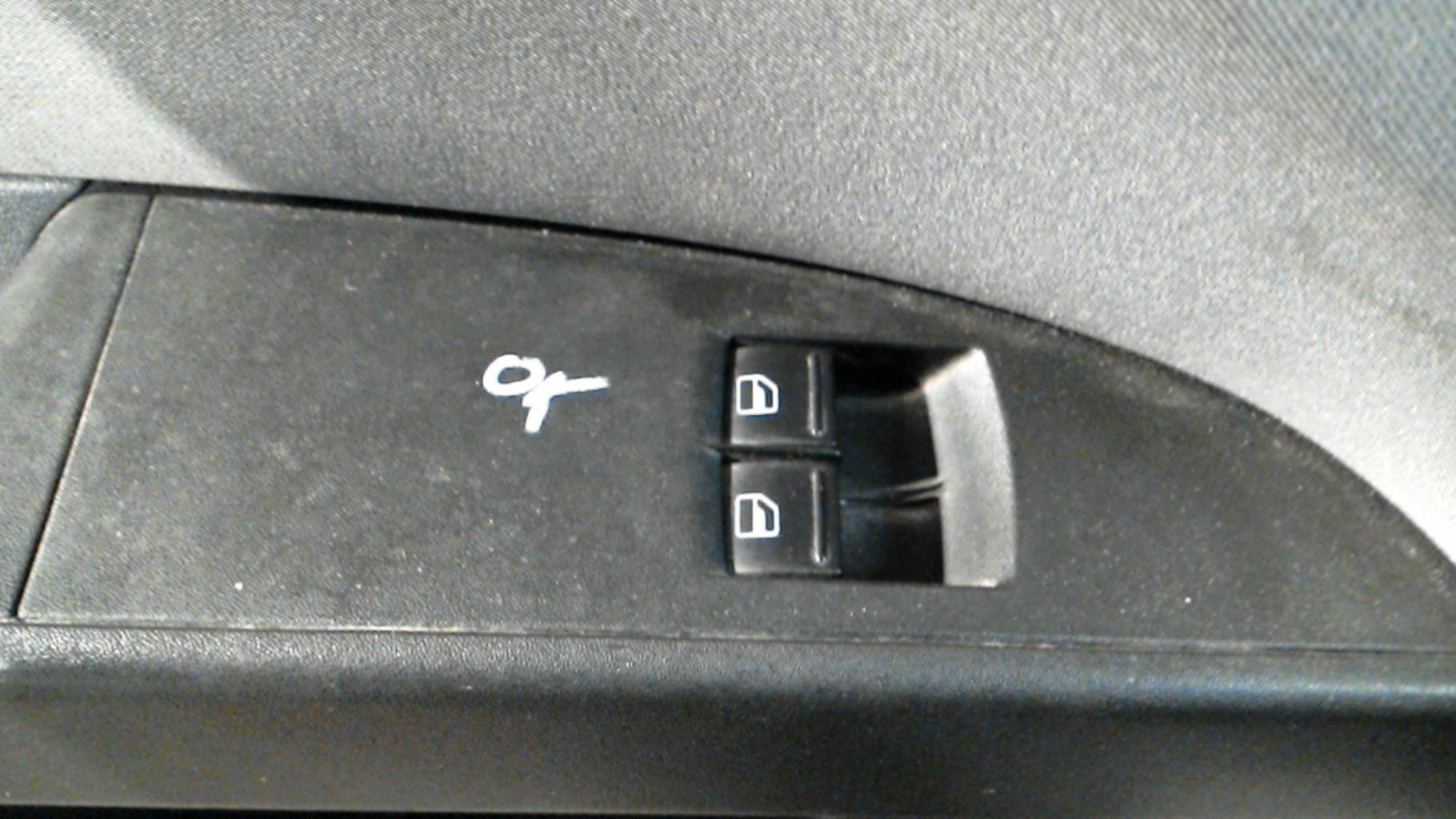 Interruttore lavacristalli anteriore sinistro SEAT LEON 2 PHASE 1 Diésel - 1