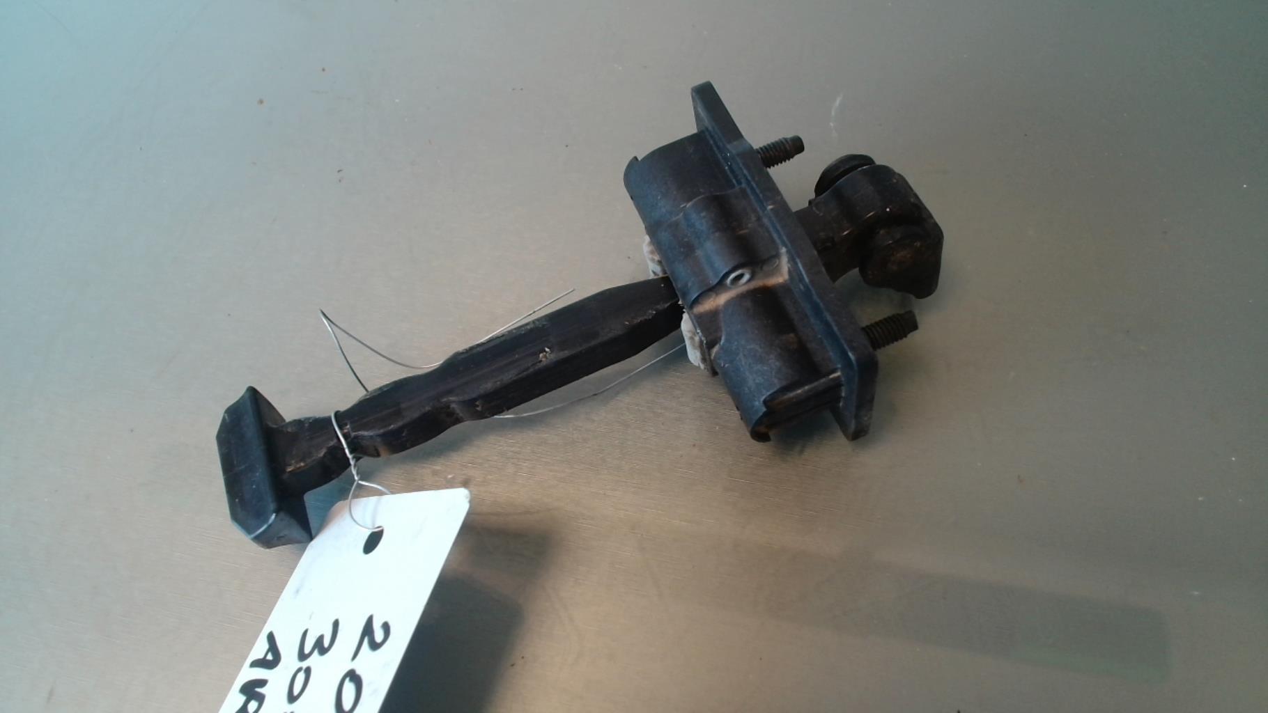 Arresto portiera posteriore sinistra PEUGEOT 208 2 Gasolina - 1