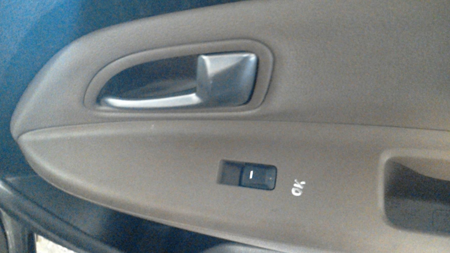 Interruttore lavacristalli anteriore destro KIA RIO 3 PHASE 1 Diésel - 1