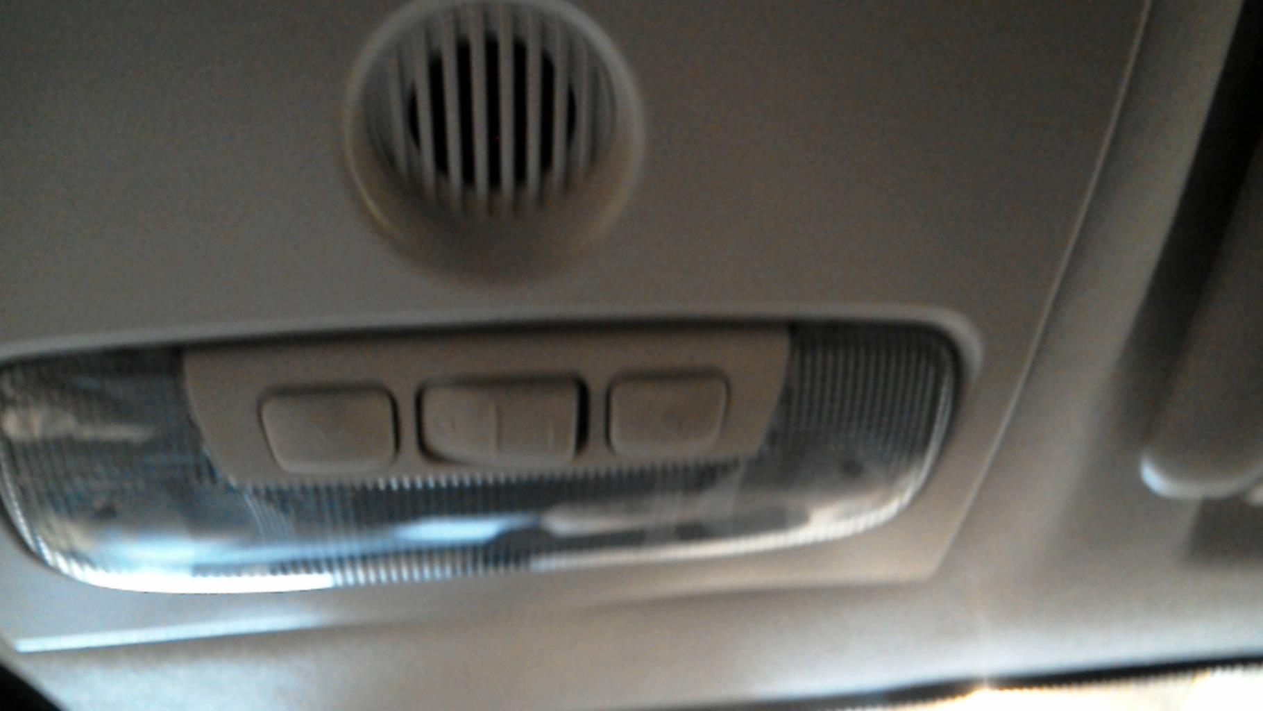 Eclairage de plafonnier FORD KA+ Essence - 1