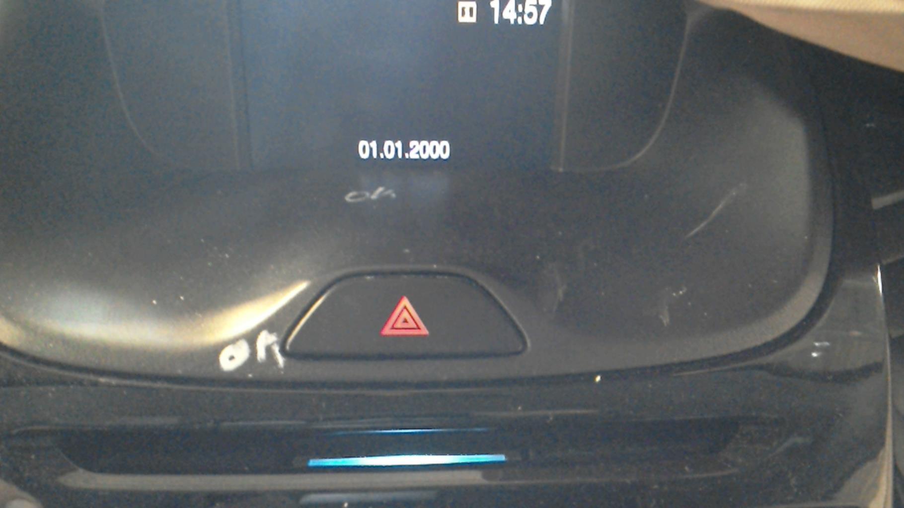 Bouton de warning FORD KA+ Essence - 1