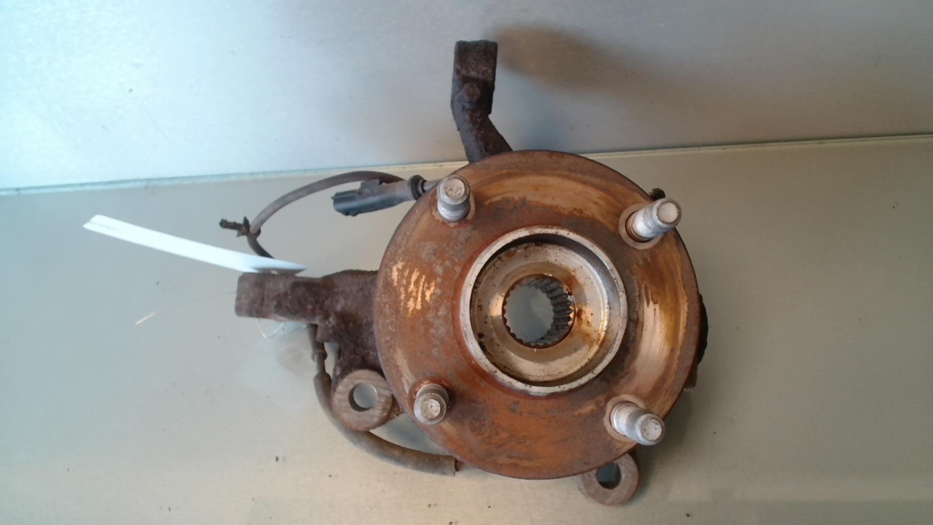 Mozzo anteriore sinistro FORD FIESTA 6 PHASE 1 Gasolina - 1