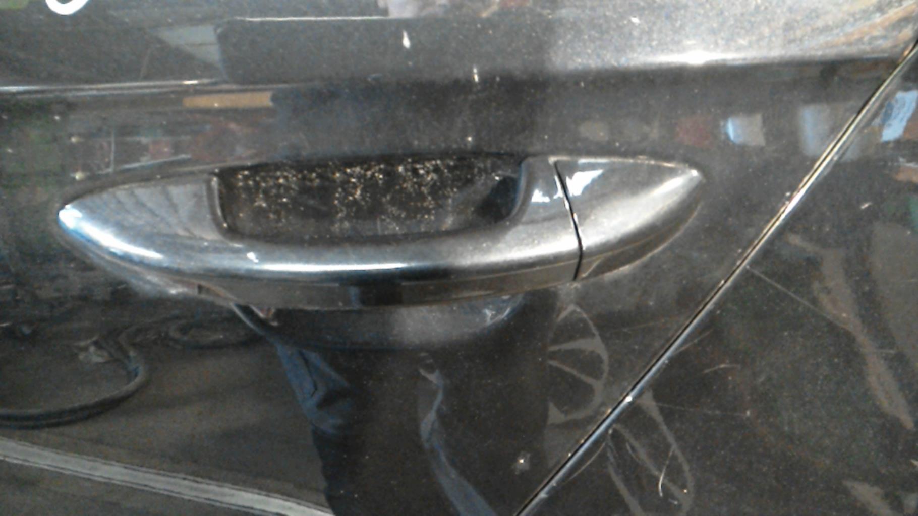 Maniglia portiera posteriore sinistra VOLKSWAGEN PASSAT 6 Diésel - 1