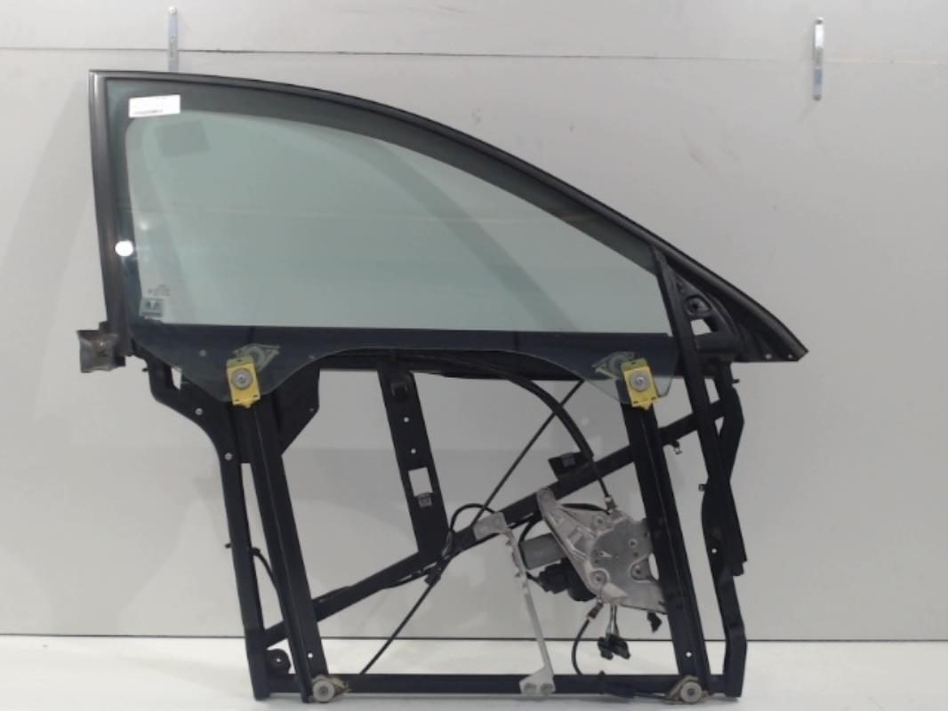 Leve vitre electrique avant droit AUDI A6 2 AVANT PHASE 2 BREAK Diesel - 1