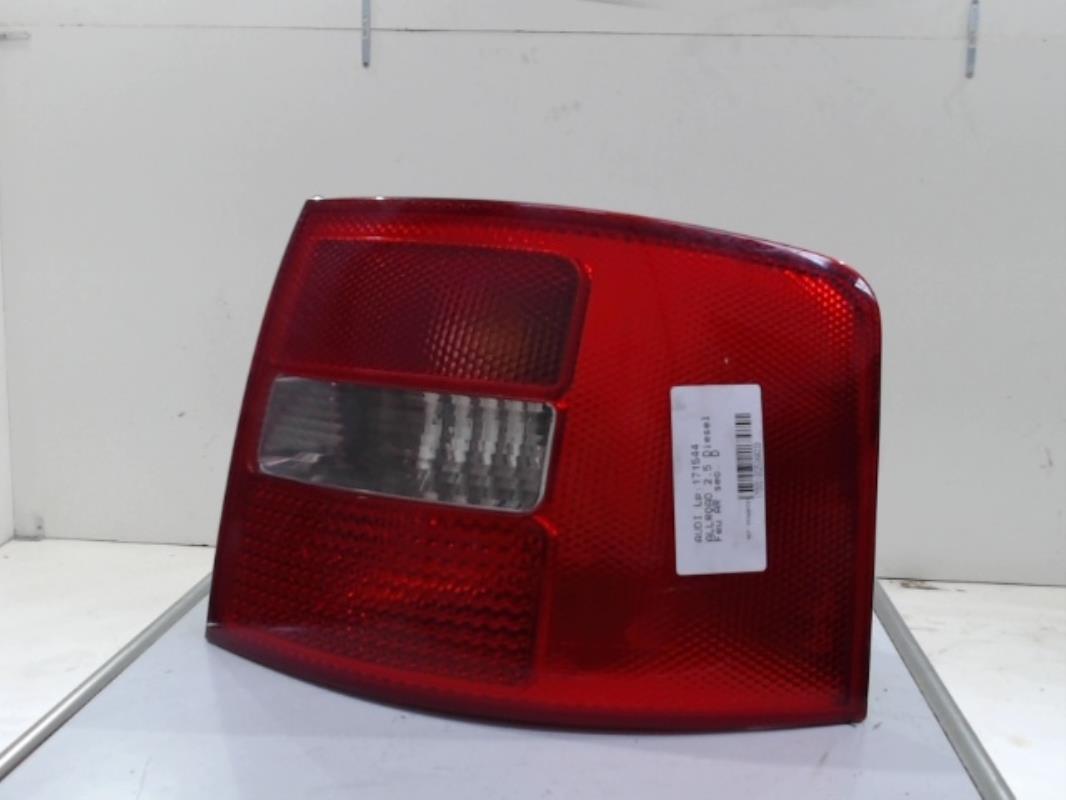 Feu arriere secondaire droit (feux) AUDI A6 2 ALLROAD PHASE 2 BREAK Diesel - 1