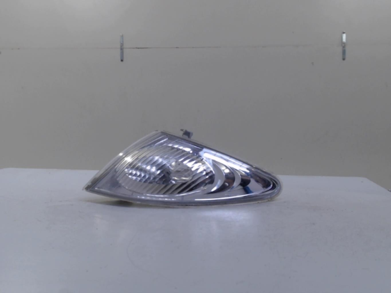 Optique avant secondaire gauche (feux)(clignotant) MAZDA PREMACY Diesel - 1
