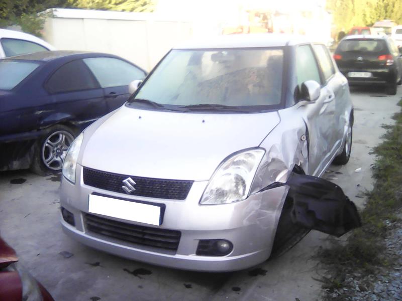 Radiateur clim SUZUKI SWIFT 3 Essence - 1