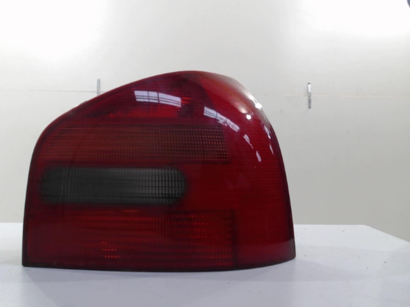 Feu arriere principal droit (feux) AUDI A3 1 PHASE 1 Diesel - 1