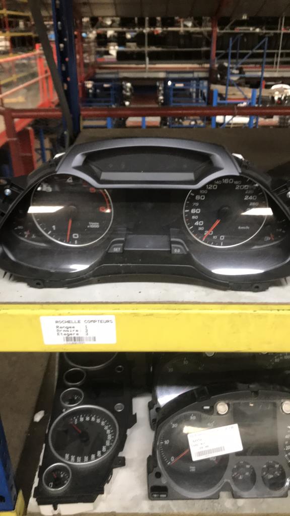 Compteur AUDI A4 3 PHASE 1 Diesel - 1