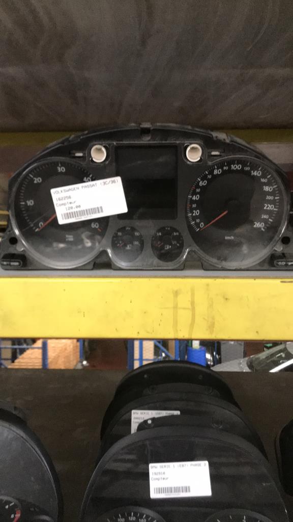 Compteur VOLKSWAGEN PASSAT 5 Diesel - 1