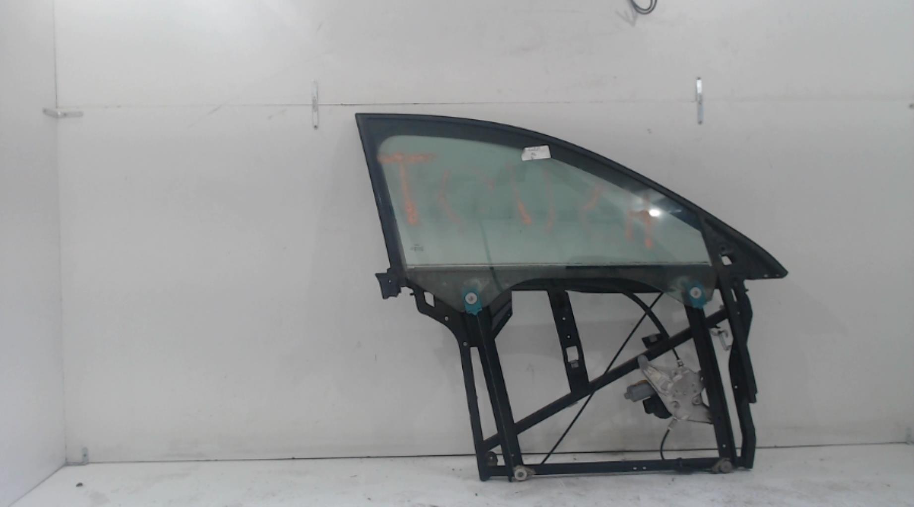 Leve vitre electrique avant droit AUDI A6 2 ALLROAD PHASE 2 BREAK Diesel - 1