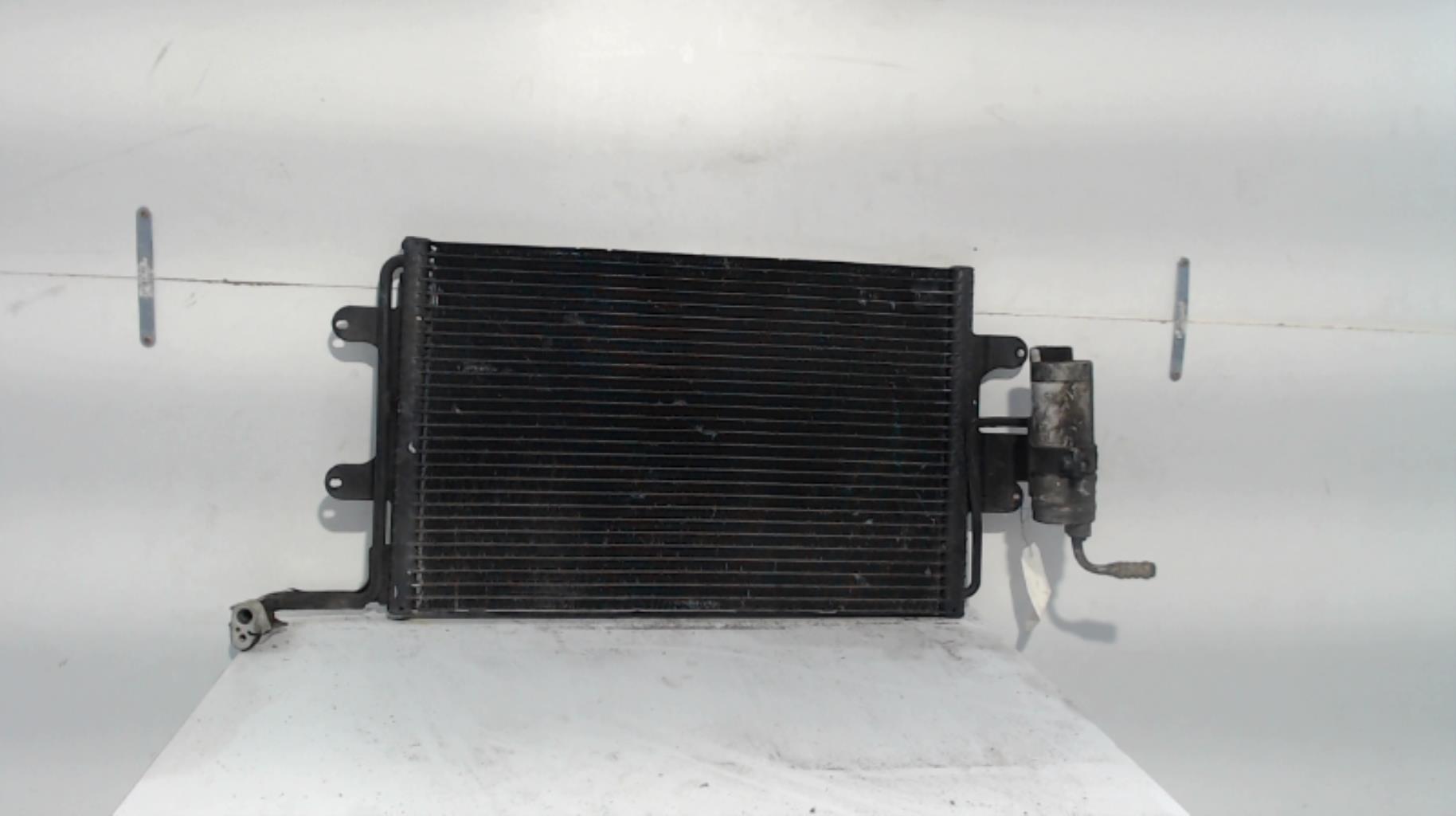 Radiateur clim VOLKSWAGEN BORA BREAK Diesel - 1