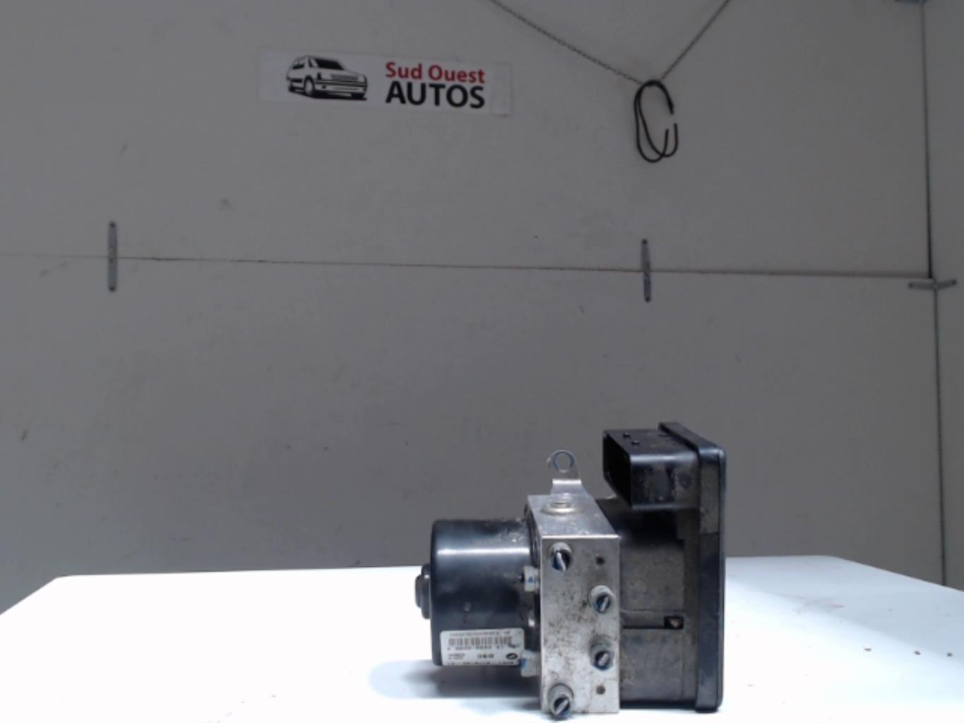 Bloc ABS (freins anti-blocage) BMW SERIE 3 E90 PHASE 1 Diesel - 1