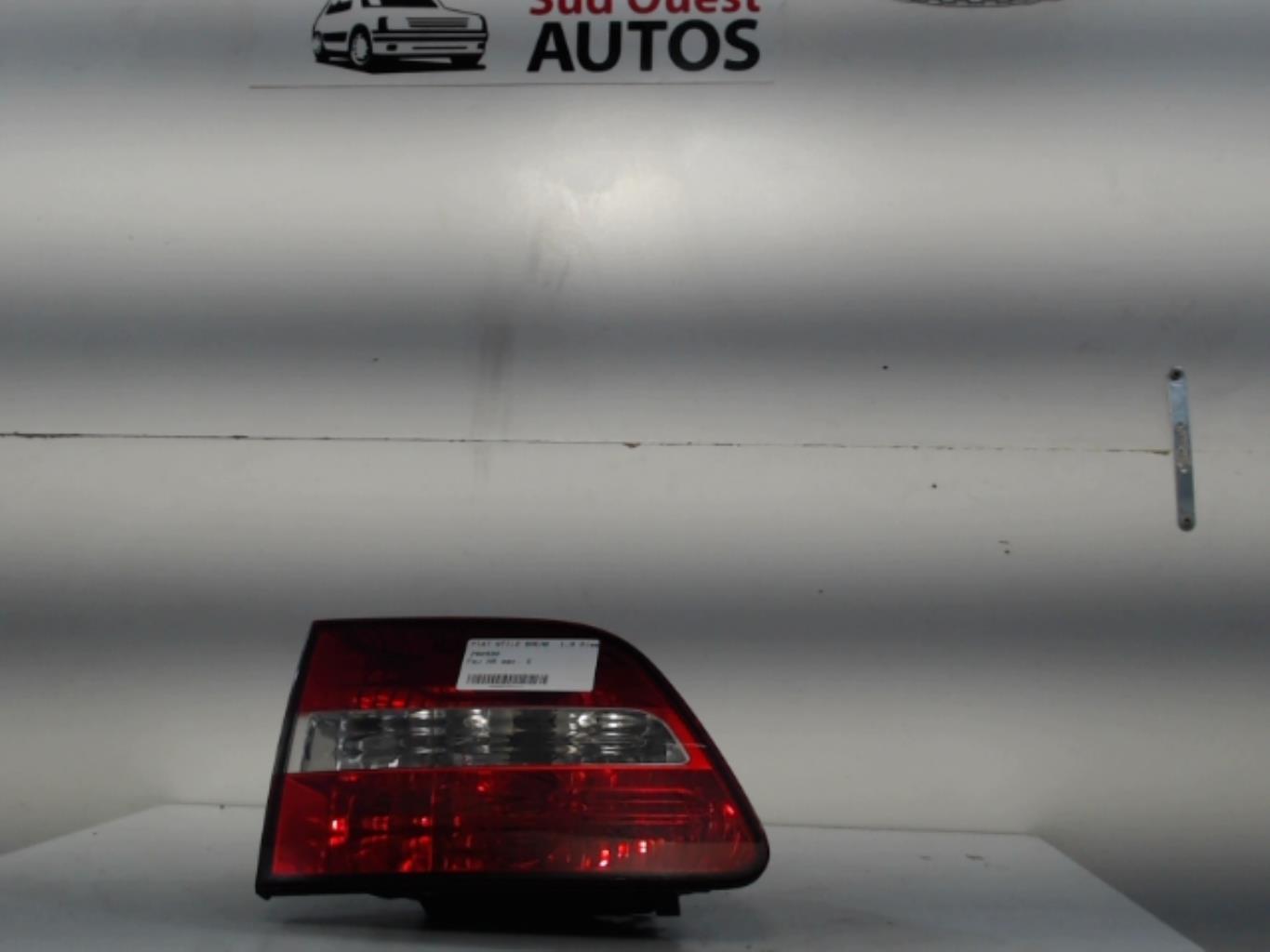 Feu arriere secondaire gauche (feux) FIAT STILO BREAK Diesel - 1
