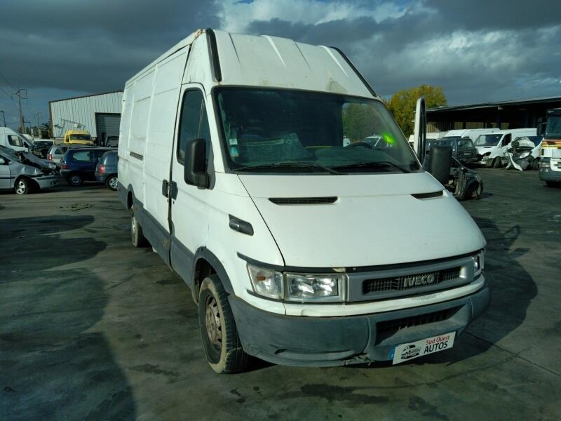 Pompe de direction IVECO DAILY 3 Diesel - 1