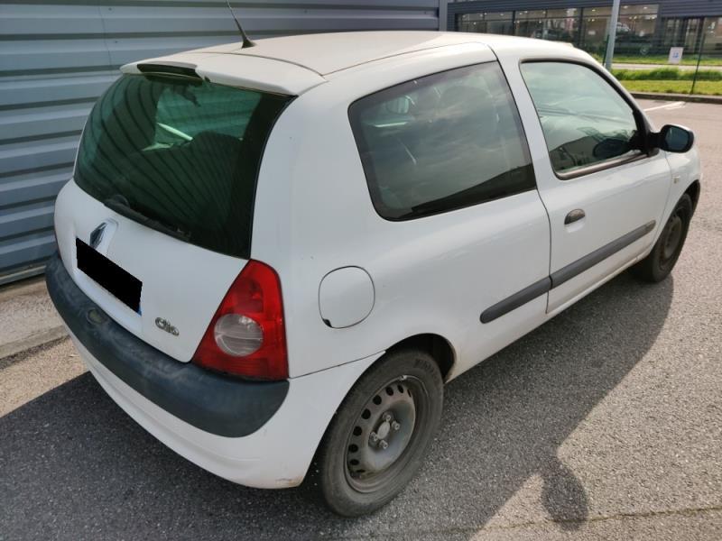 Moyeu avant gauche RENAULT CLIO 2 PHASE 2 Diesel - 1