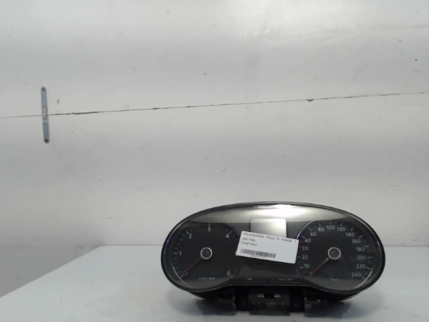 Compteur VOLKSWAGEN POLO 5 PHASE 1 Diesel - 1