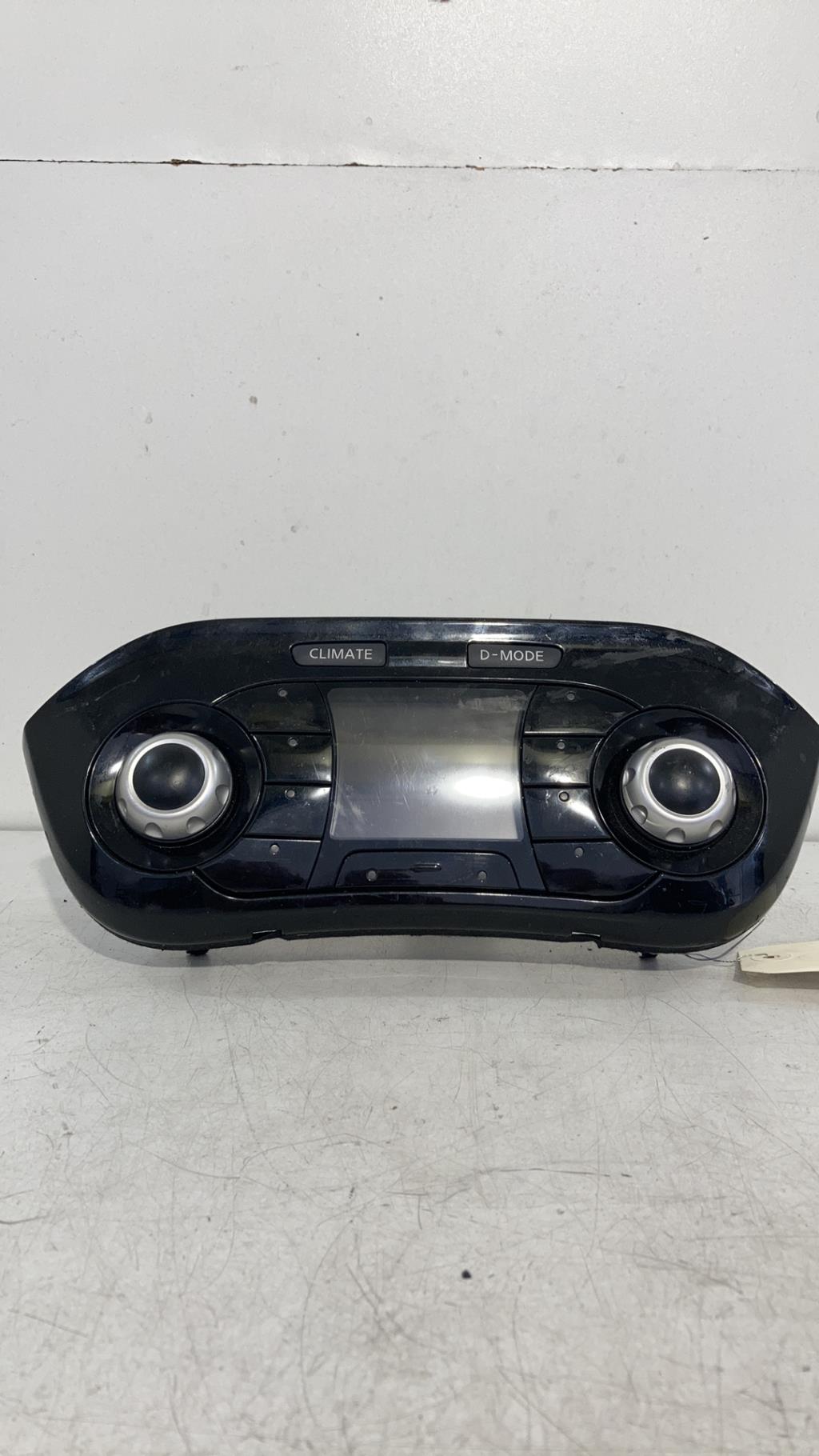Commande chauffage NISSAN JUKE PHASE 2 Diesel - 1