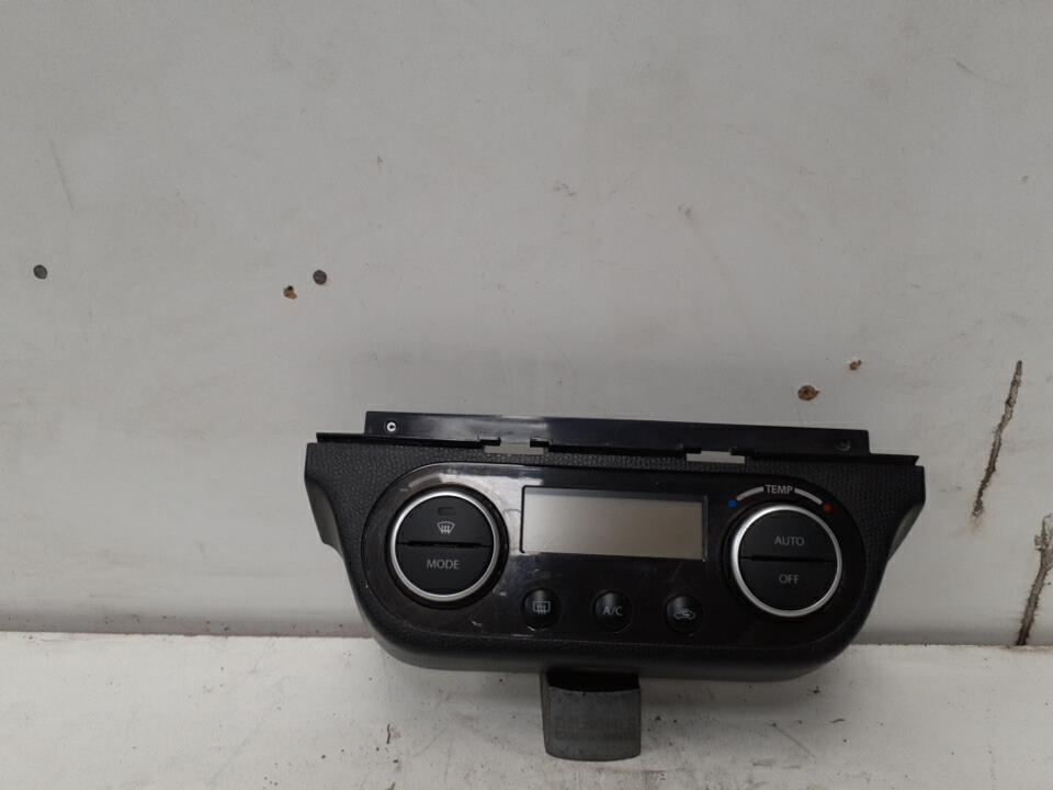 Commande chauffage SUZUKI SWIFT 3 Essence - 1
