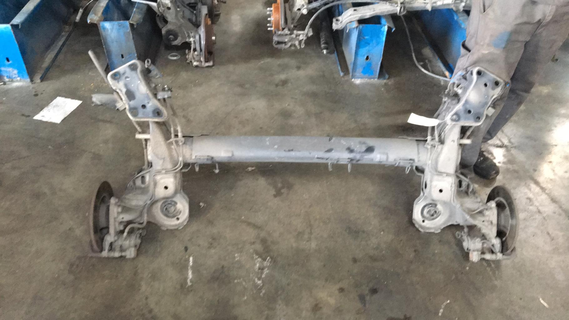 Train arriere complet PEUGEOT 207 PHASE 1 Diesel - 1