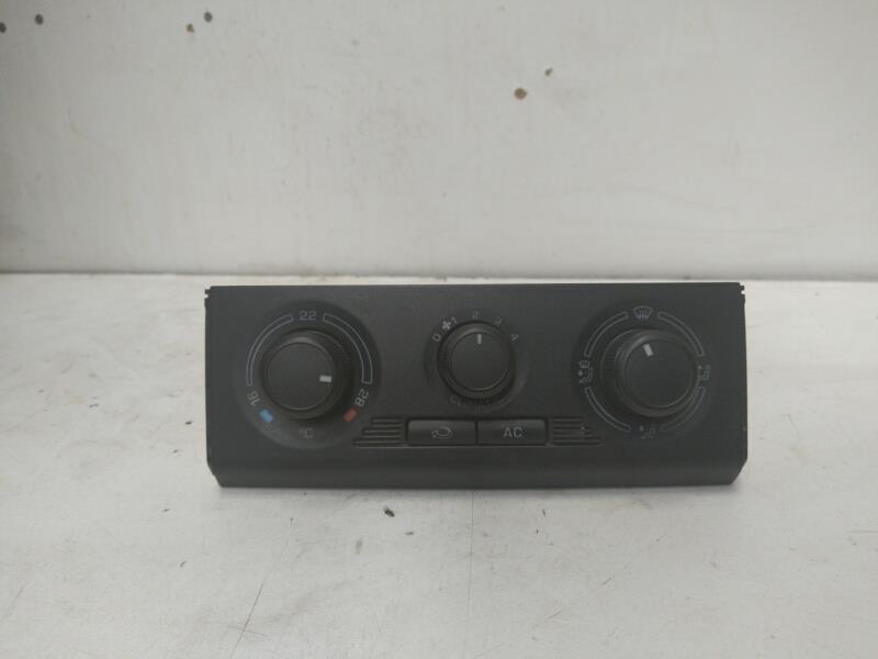 Commande chauffage SKODA FABIA 2 PHASE 1 Essence - 1