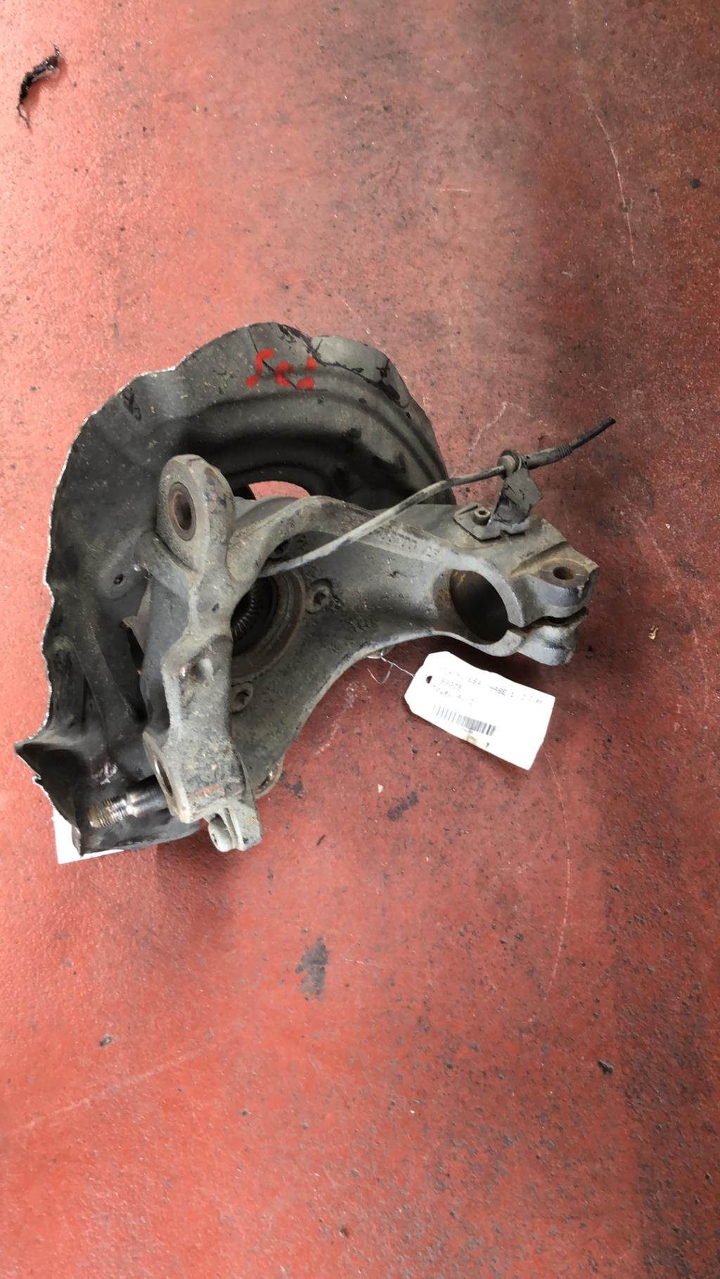 Moyeu avant droit BMW X1 E84 PHASE 1 Diesel - 1