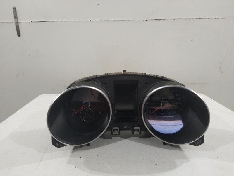 Compteur VOLKSWAGEN GOLF 6 Diesel - 1