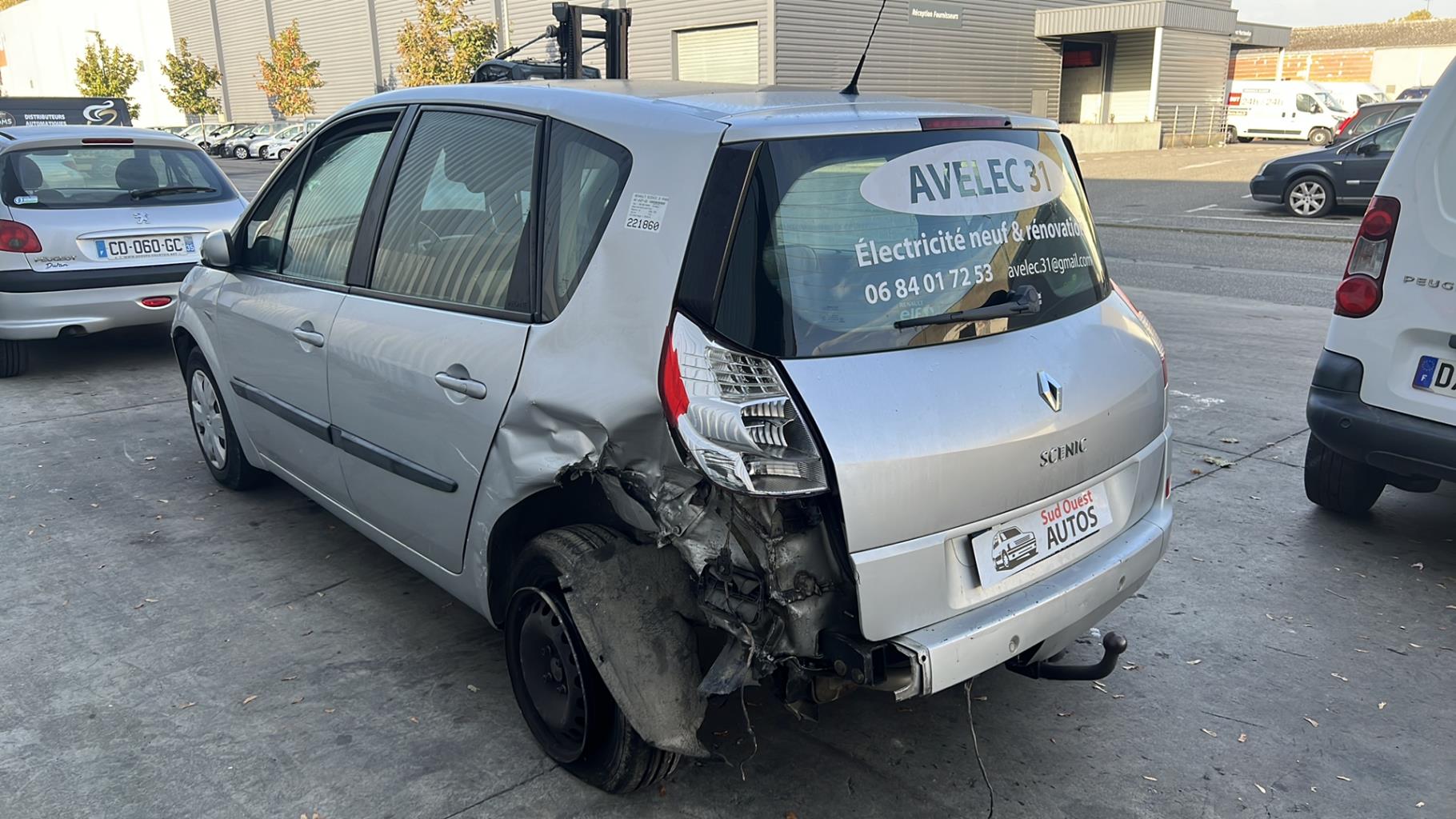 Moyeu avant droit RENAULT SCENIC 2 PHASE 2 Diesel - 1