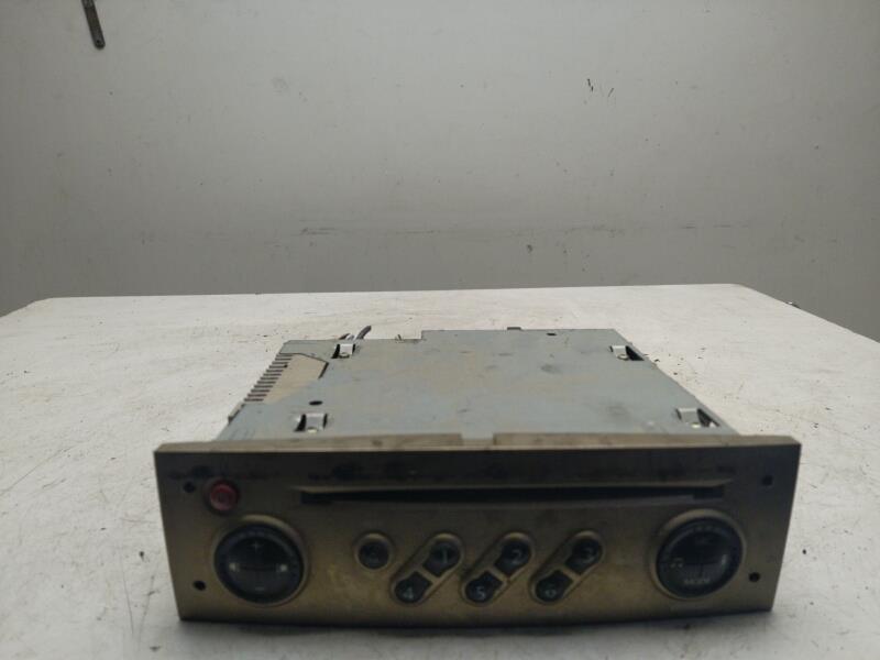 Autoradio d'origine RENAULT SCENIC 2 PHASE 2 Diesel - 1