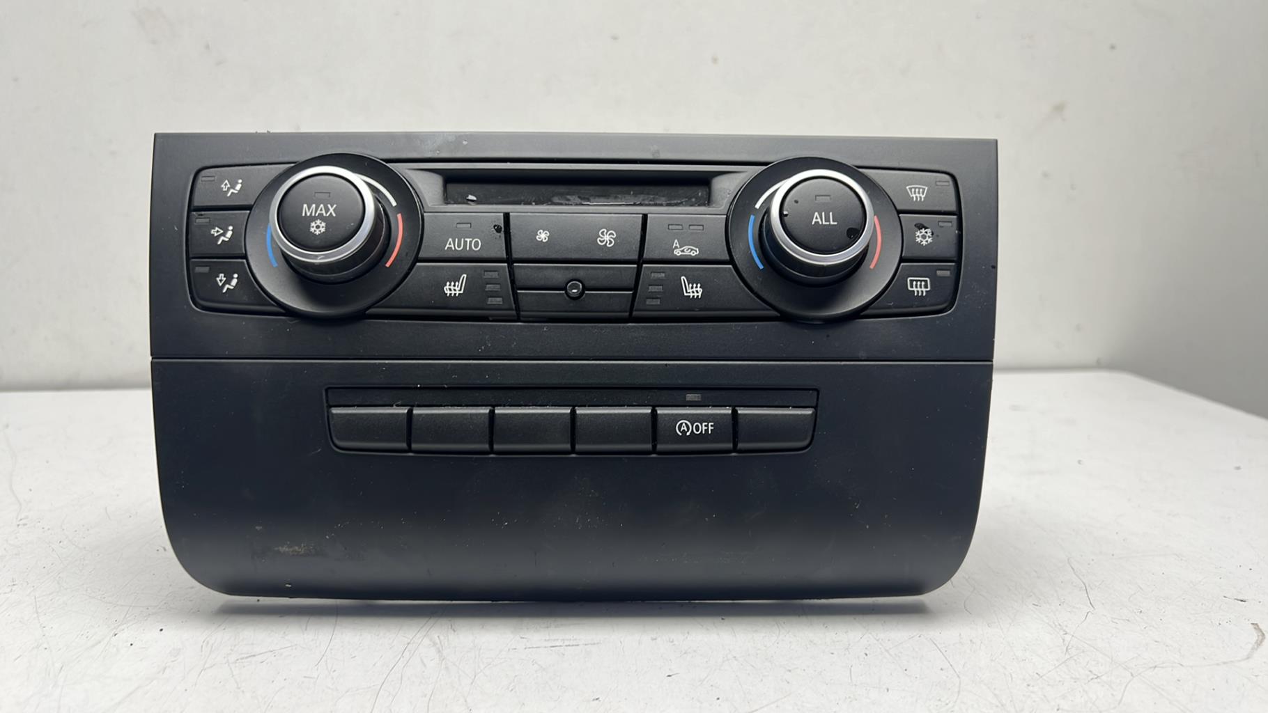 Commande chauffage BMW SERIE 1 E82 COUPE Diesel - 1