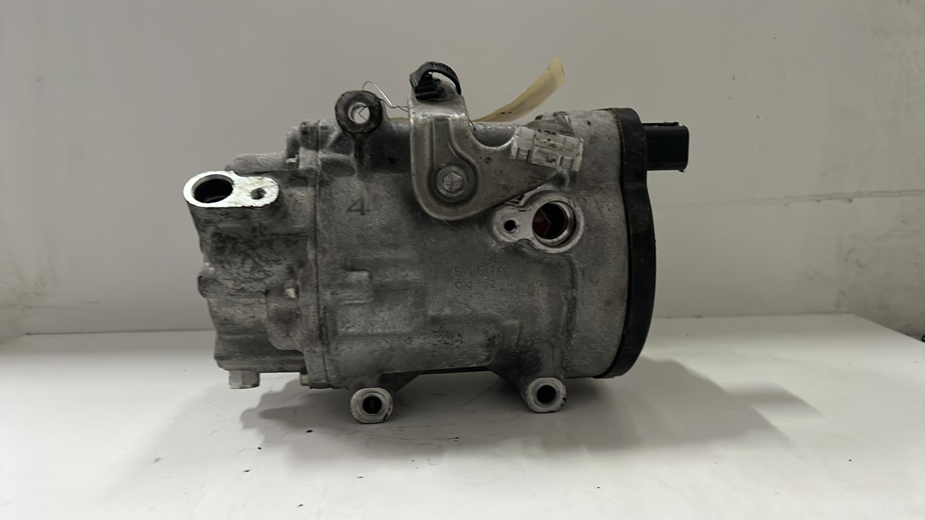 Compresseur clim TOYOTA C-HR 1 PHASE 1 Essence/Hybride - 1