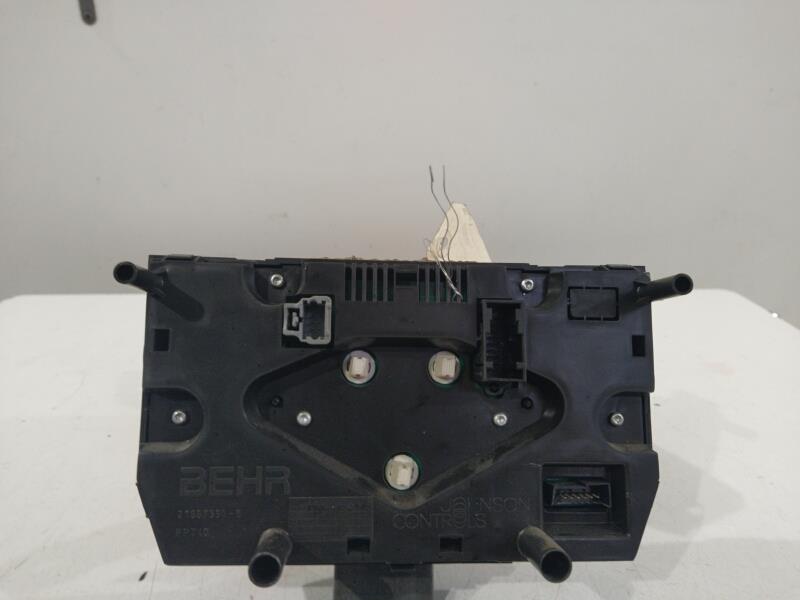 Commande chauffage PEUGEOT 206+ Essence - 1