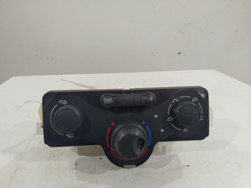 Commande chauffage RENAULT CLIO 3 PHASE 1 Diesel - 1