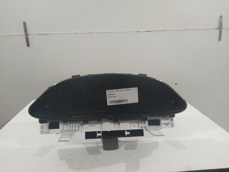 Compteur TOYOTA YARIS 2 PHASE 2 Diesel - 1
