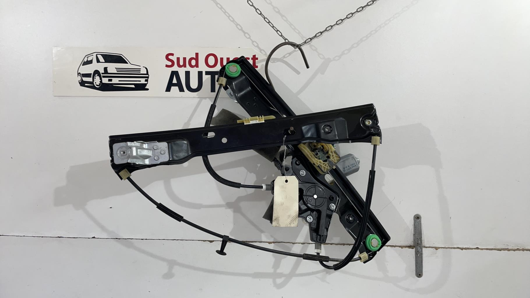 Leve vitre electrique avant gauche FORD FOCUS 3 PHASE 1 Diesel - 1