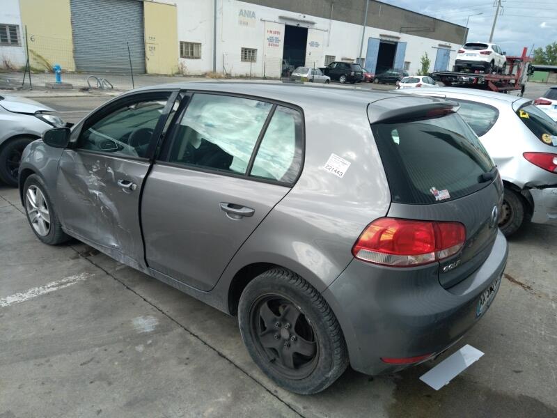 Plage arriere VOLKSWAGEN GOLF 6 Diesel - 1