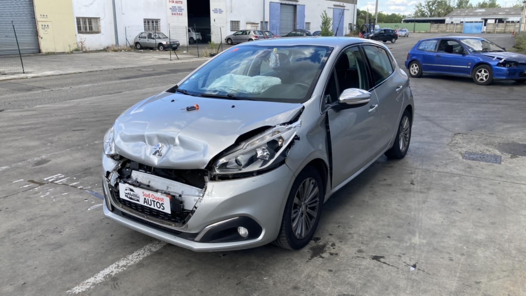 Commande GPS PEUGEOT 208 1 PHASE 2 Essence - 1
