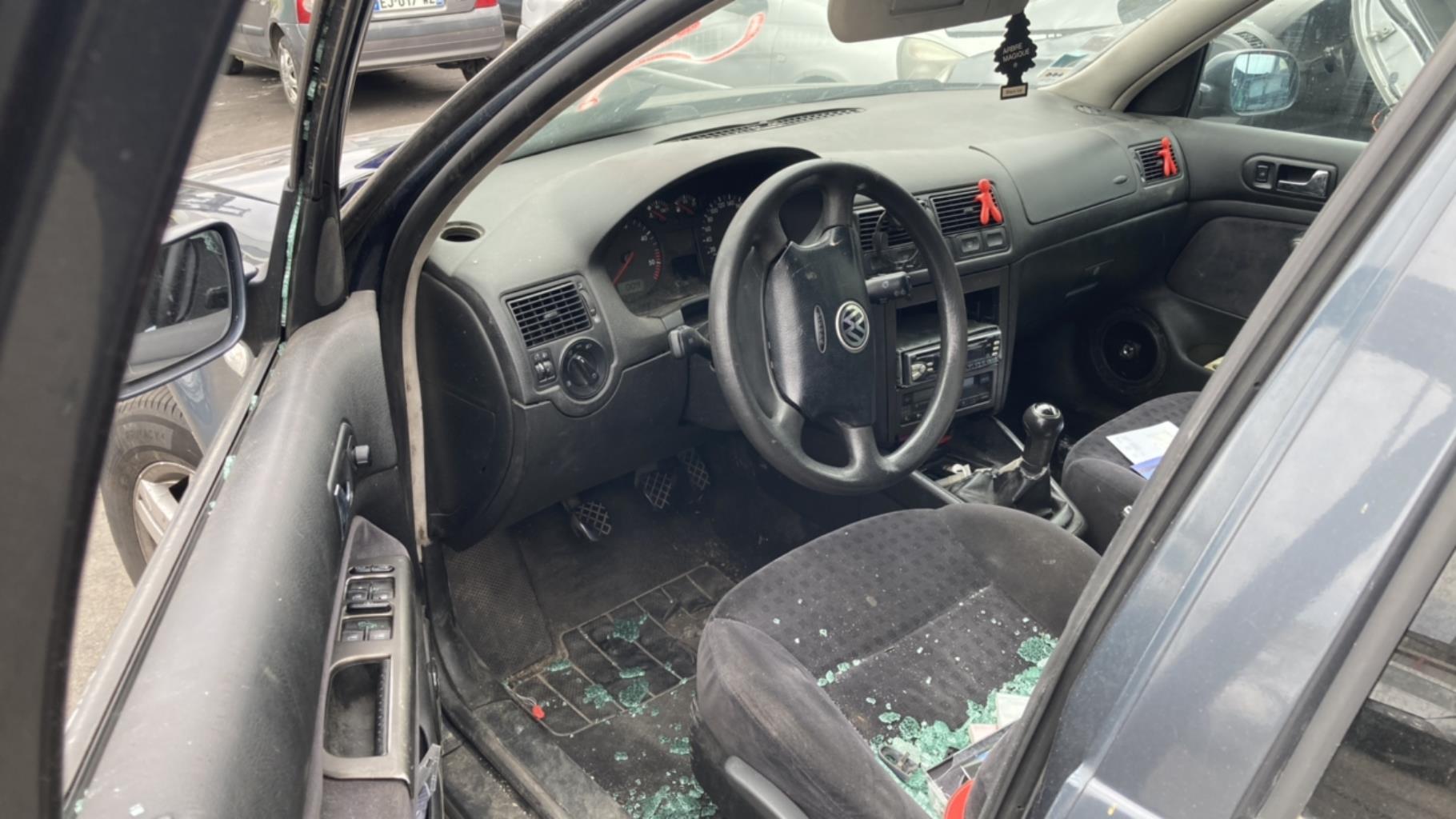 Custode arriere gauche (porte) VOLKSWAGEN GOLF 4 Diesel - 1