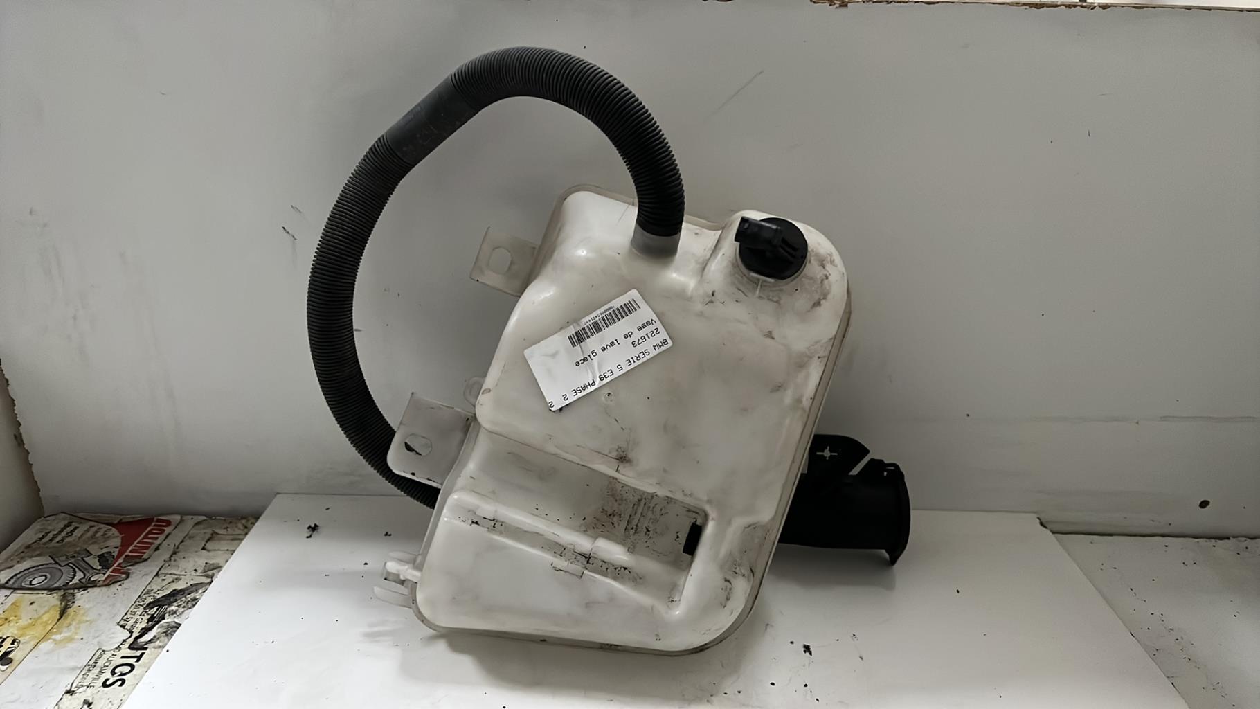 Vase de lave glace BMW SERIE 5 E39 PHASE 2 Diesel - 1