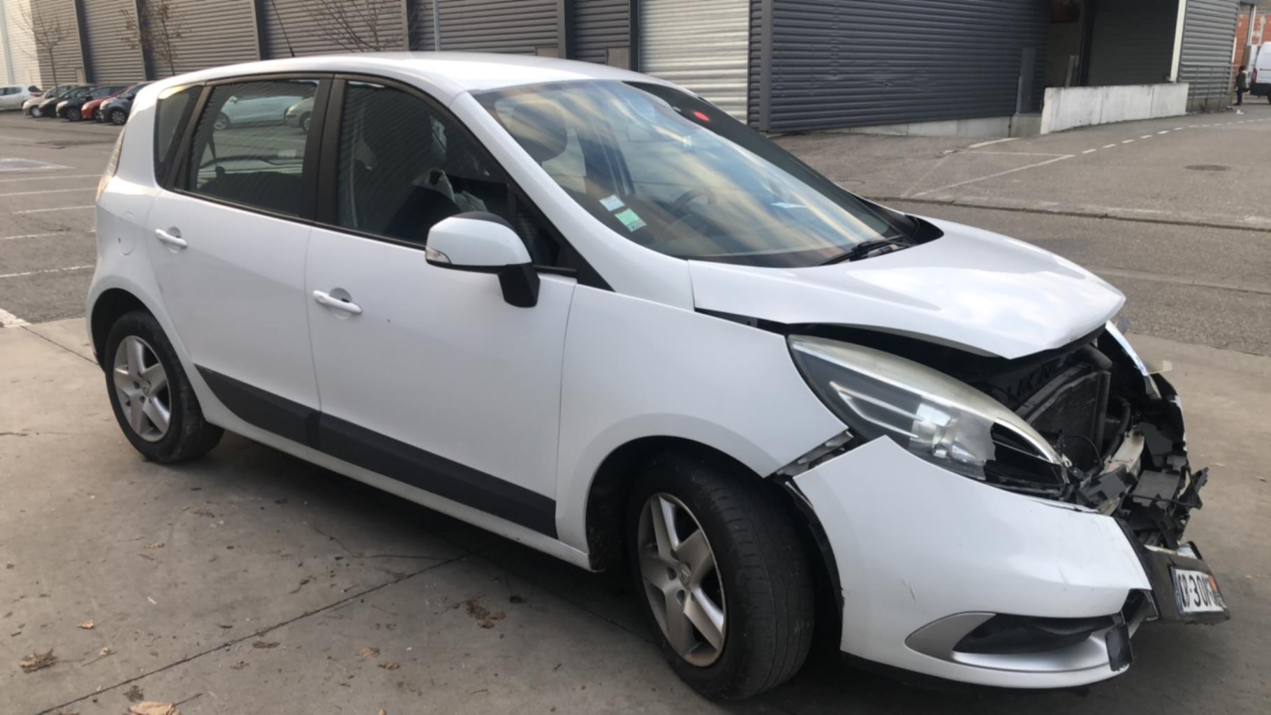 Moyeu avant droit RENAULT SCENIC 3 PHASE 2 Diesel - 1