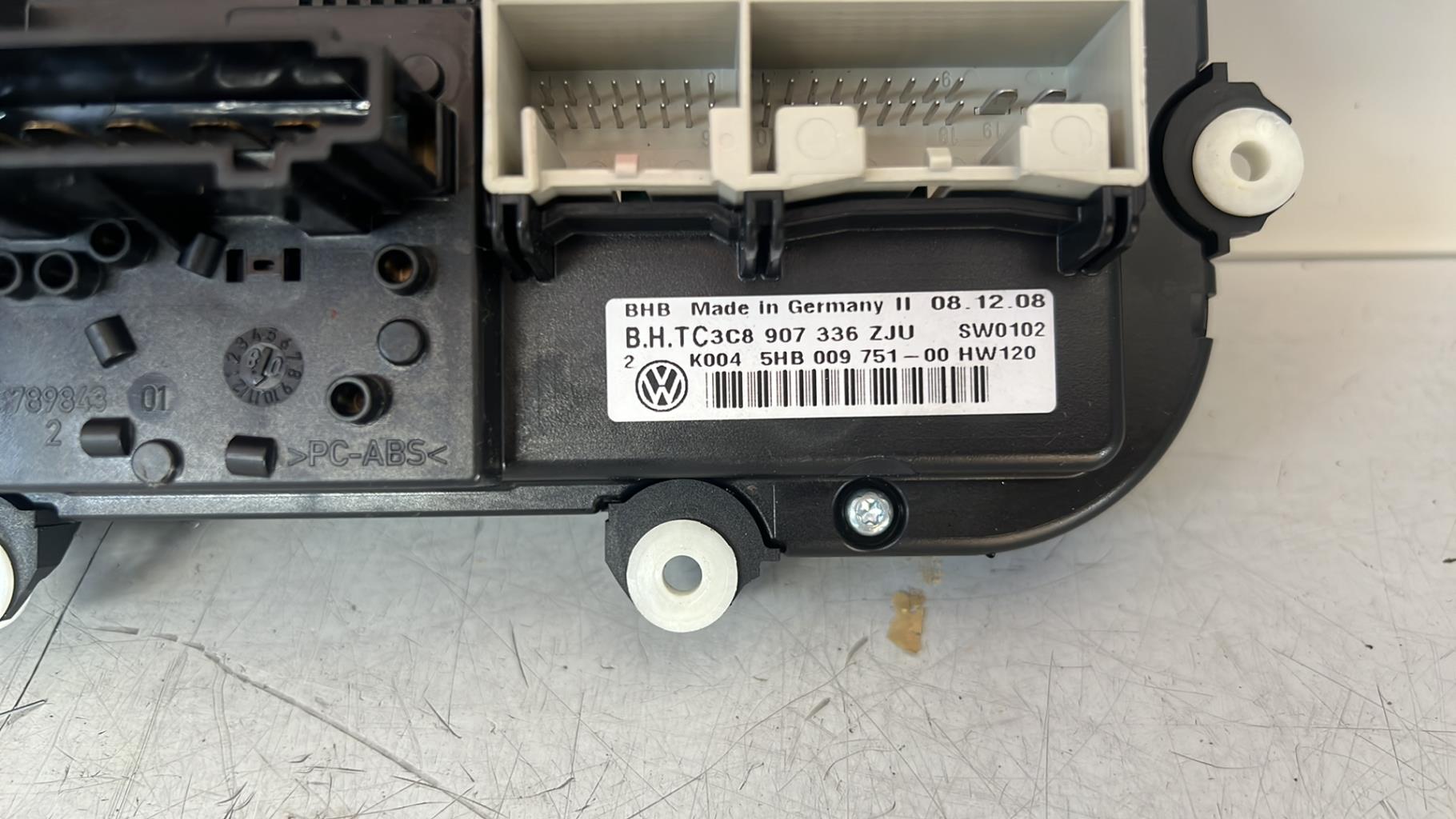 Commande chauffage VOLKSWAGEN GOLF 6 Diesel - 1
