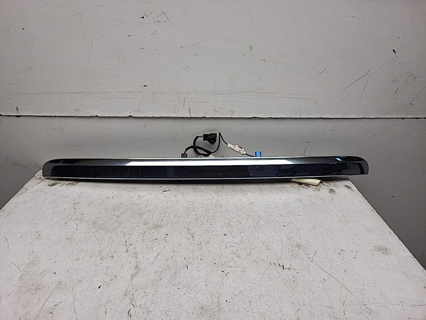 Bouton de coffre MERCEDES CLASSE B 246 PHASE 1 Diesel - 1