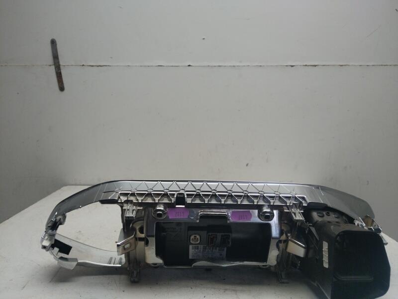 Ecran GPS PEUGEOT 308 2 PHASE 1 Essence - 1
