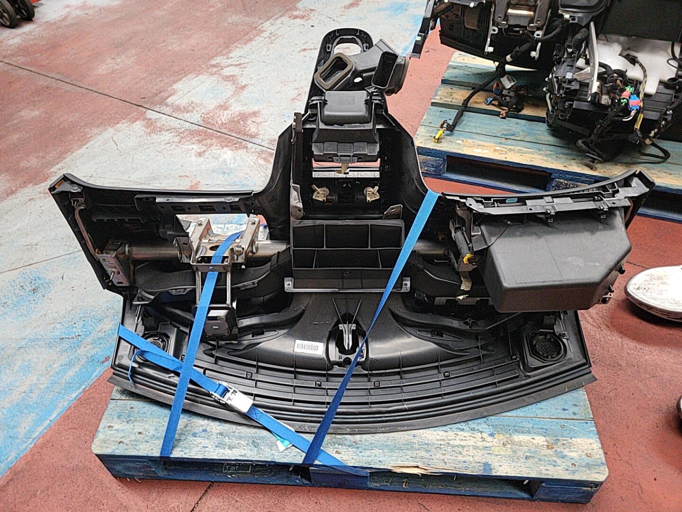 Planche de bord complete CITROEN C3 2 PHASE 2 Essence - 1